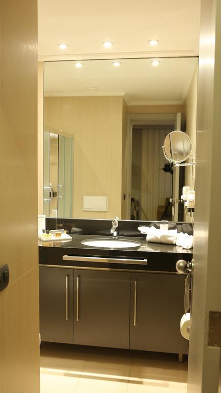 Parktower Suites Beirut Exterior foto